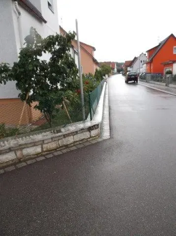 Straßenbau mit Natursteinpflaster